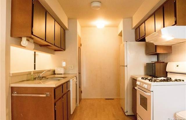 2708 Glenbridge Court Gallery 4