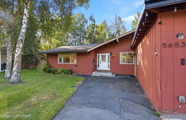 5653 Renee Circle Gallery 3