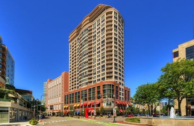 807 Davis Street - 807 Davis Street, Evanston, IL 60201