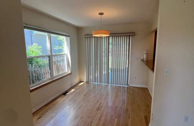 GORGEOUS 3 Bed 3 Bath Home In North Boulder Gallery 4