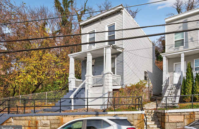 2638 STANTON Road SE photos photos