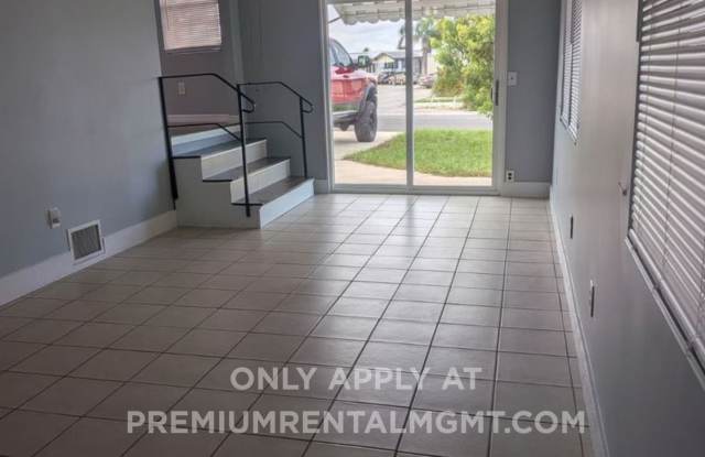 Gated, spacious one bedroom home Gallery 4