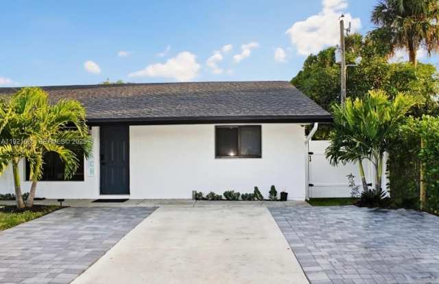 2612 SE Clayton Street - 2612 Southeast Clayton Street, Martin County, FL 34997