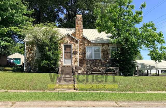 3 bedroom, 2 bathroom corner house photos photos