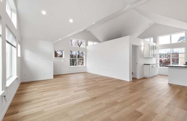 Fremont Court photos photos