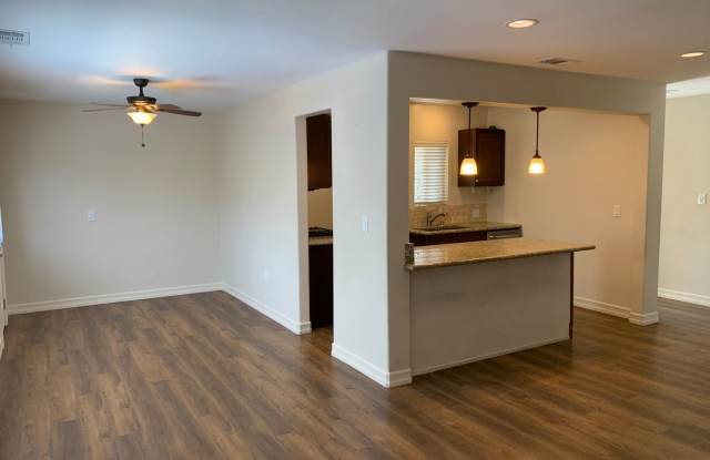10822 CORD AVE. Gallery 4