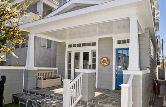 538 "E" Gallery 2