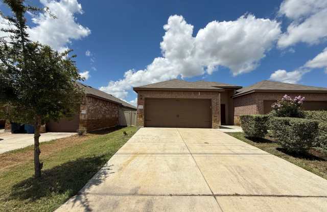 3bd 2ba Duplex in Prime Location photos photos