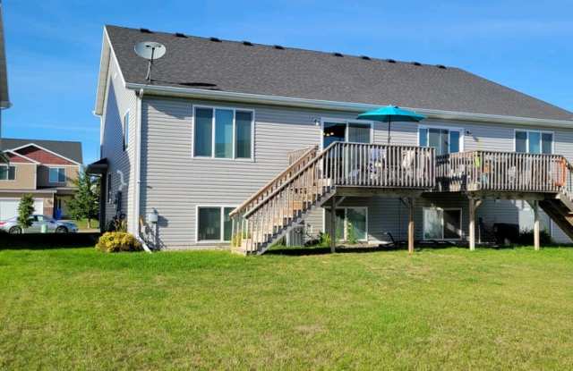 3 Bed 3 Bath Twin Home Gallery 3