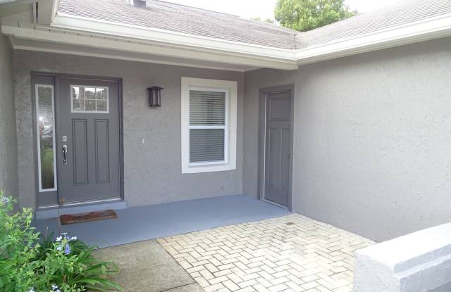 1068 Gwyn Cir. Gallery 3