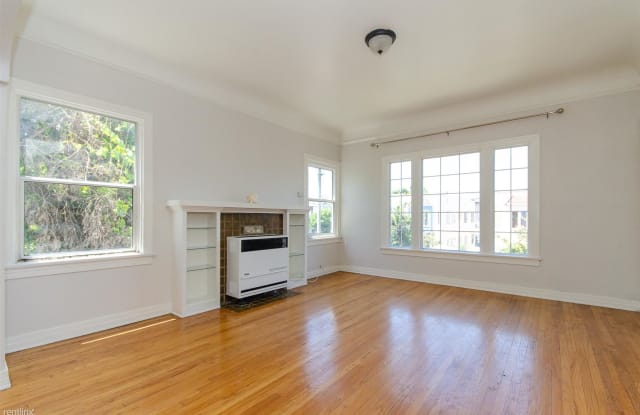 1206 1/2 Gordon St - 1206 1/2 Gordon St, Los Angeles, CA 90038
