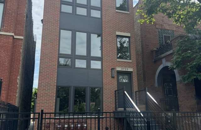 3723 S Lake Park Avenue Gallery 1