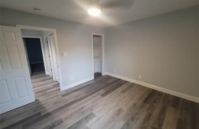 904 S Weatherred Drive - 904 South Weatherred Drive, Richardson, TX 75080