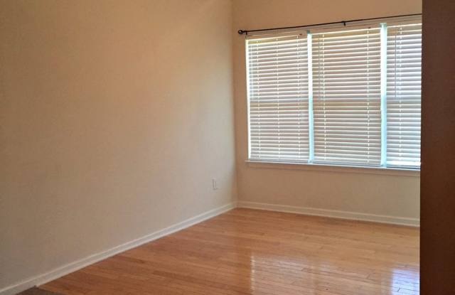 Spacious 3 Bedroom 2.5 Bath Townhome Located Off of Pisgah Church Road!-Available 8/7/26 Gallery 3