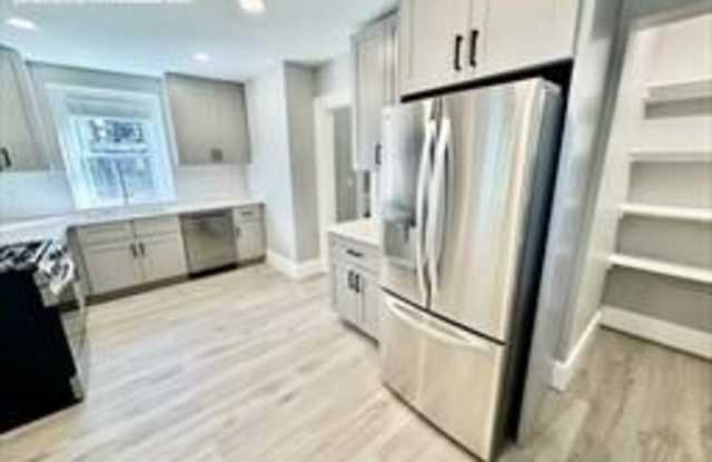 28 King St. - 28 King Street, Boston, MA 02122