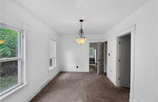 4 BEDROOMS SINGLE FAMILY FOR RENT Gallery 4