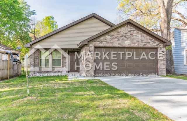 1519 W 15th St photos photos