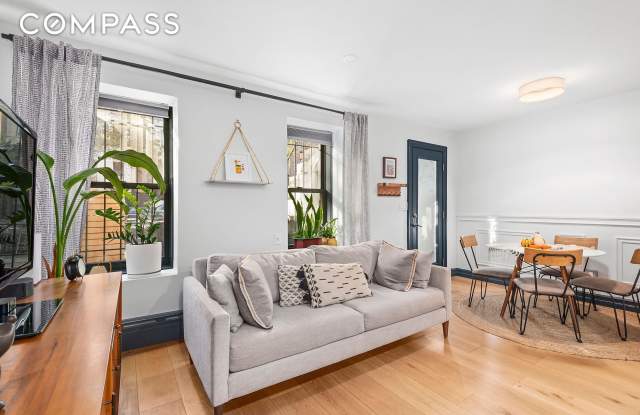 365 Bainbridge Street photos photos