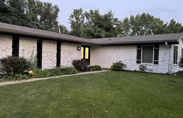 11405 Central Drive West photos photos