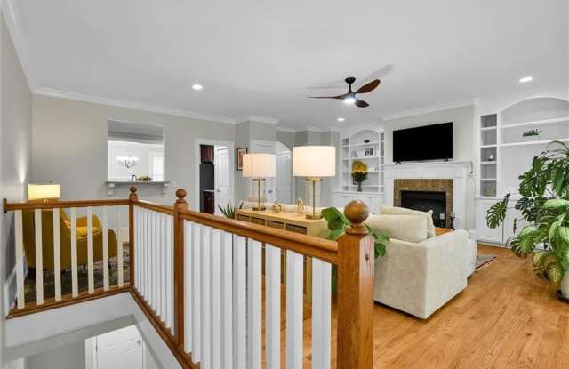2635 Colgan Court SE Gallery 3
