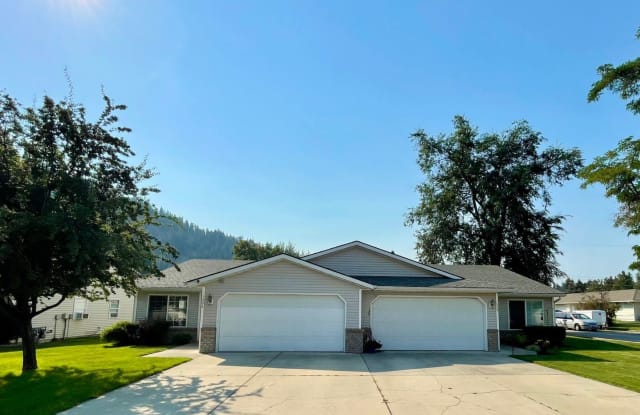 1604 Best Ave - 1604 East Best Avenue, Coeur d'Alene, ID 83814