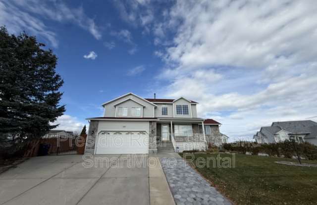 5392 West Whistler Circle - 5392 West Whistler Circle, Kearns, UT 84118