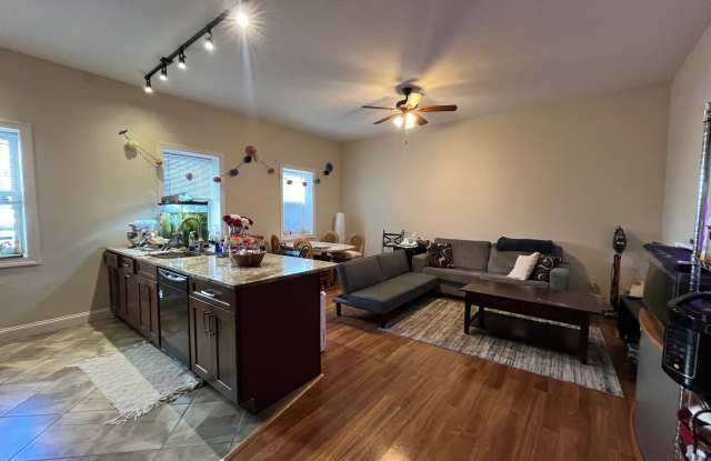 3223 Kennett Sq #2 Gallery 3