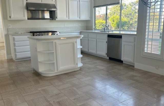 28451 Fieldbrook Gallery 1