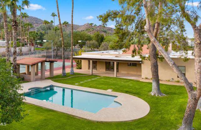 4743 E ROADRUNNER Place - 4743 East Road Runner Place, Paradise Valley, AZ 85253