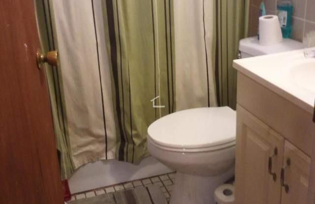 3 Warwick photos photos