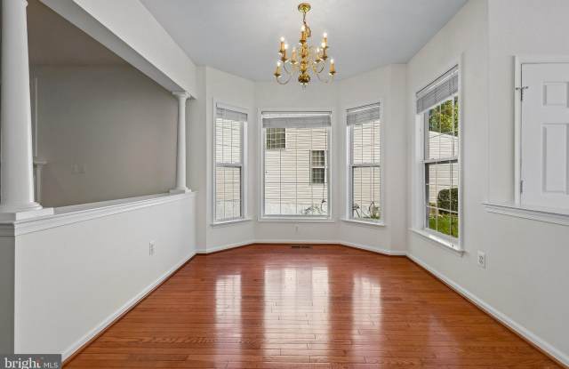 16586 RESERVOIR Loop Gallery 3