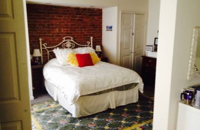 2122 Tunlaw Rd NW - 2122 Tunlaw Road Northwest, Washington, DC 20007