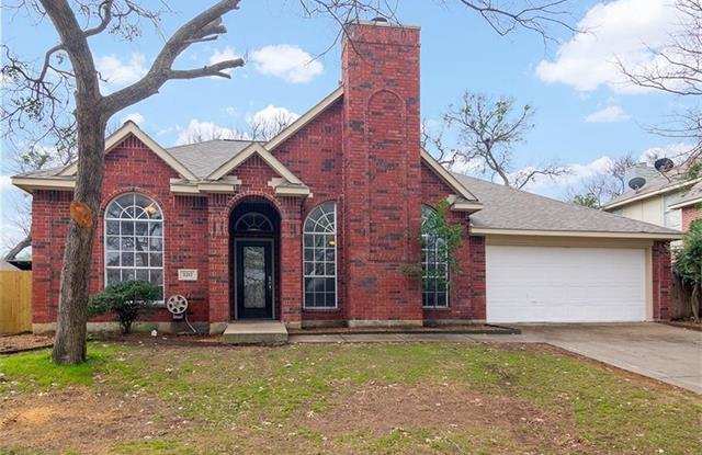 2212 Greendale Court - 2212 Greendale Court, Bedford, TX 76022