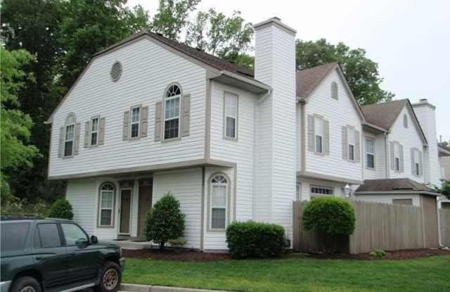 1300 Tigertail Drive photos photos