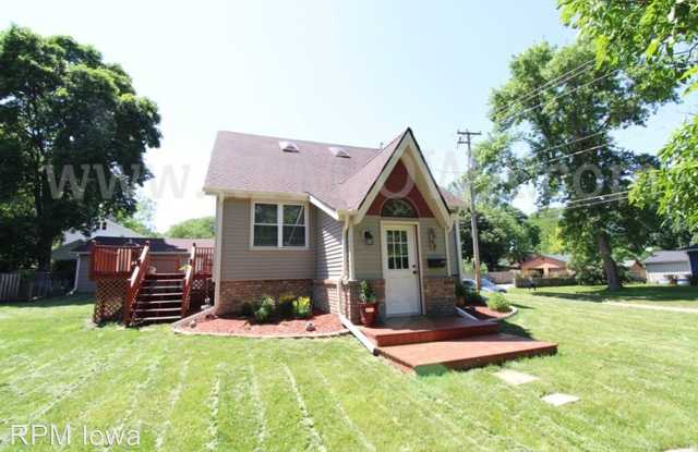 3948 43rd Street - 3948 43rd Street, Des Moines, IA 50310
