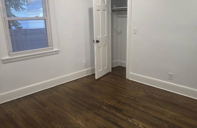 1641 Earl Place Gallery 3