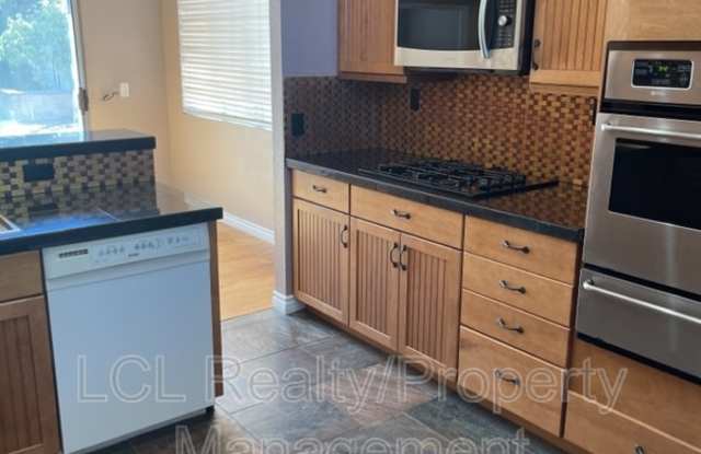 40161 Mimulus Way Gallery 4