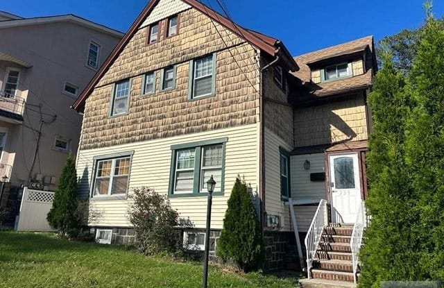 233-235 Park Avenue - 233 Park Avenue, Cliffside Park, NJ 07010