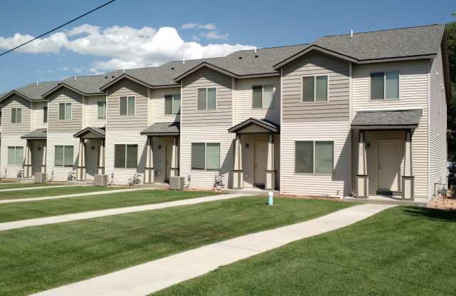 812 Reclamation Dr - 812 Reclamation Dr, Williston, ND 58801