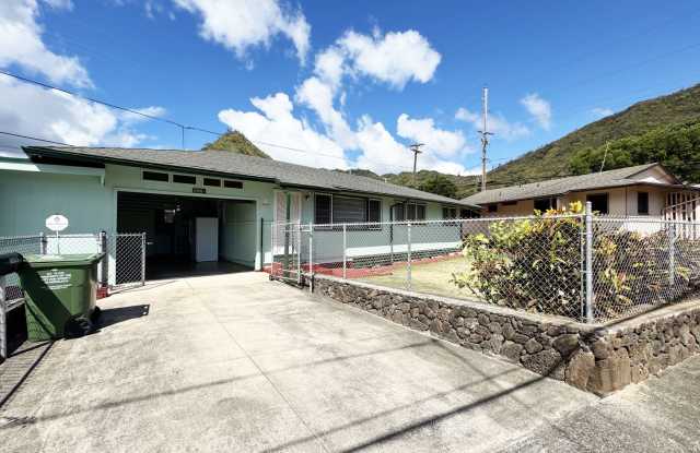 Small Dog Friendly Palolo House photos photos