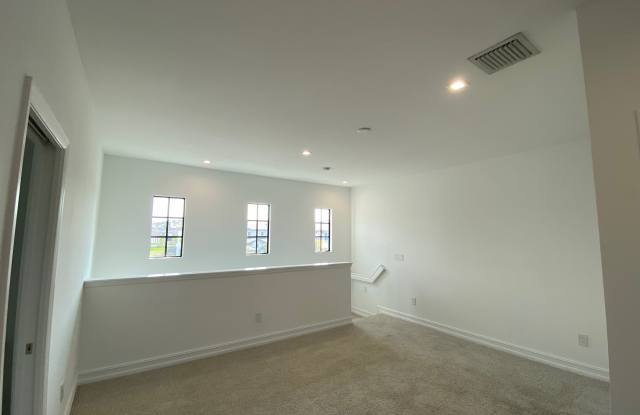 7530 Rockefeller Drive Gallery 3