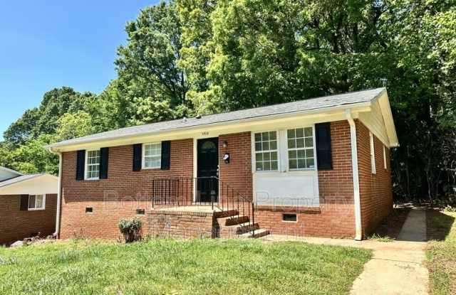 1713 Longleaf Drive photos photos
