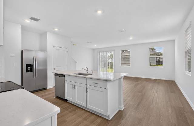 663 Salisbury Circle Gallery 3