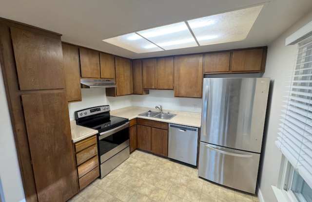 Sparks One Bedroom, One Bath In Gated Community Now Available! MOVE IN SPECIAL! photos photos