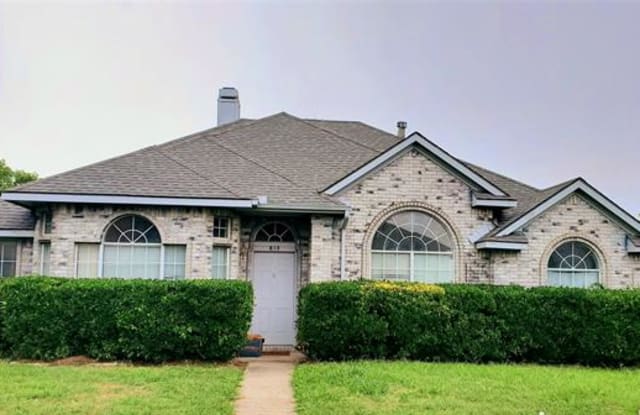 813 Nafus Street - 813 Nafus Street, Cedar Hill, TX 75104