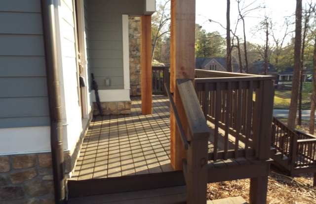 2033 Cherokee Dr. Gallery 3