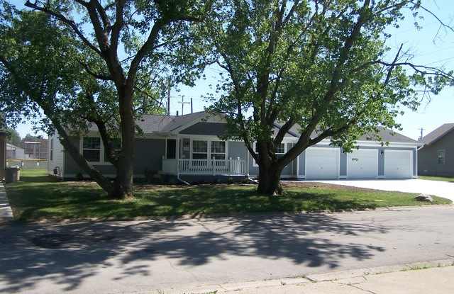 122 Larkspur Drive photos photos