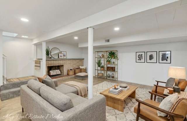 Renovated Ranch in Monroe Gallery 3