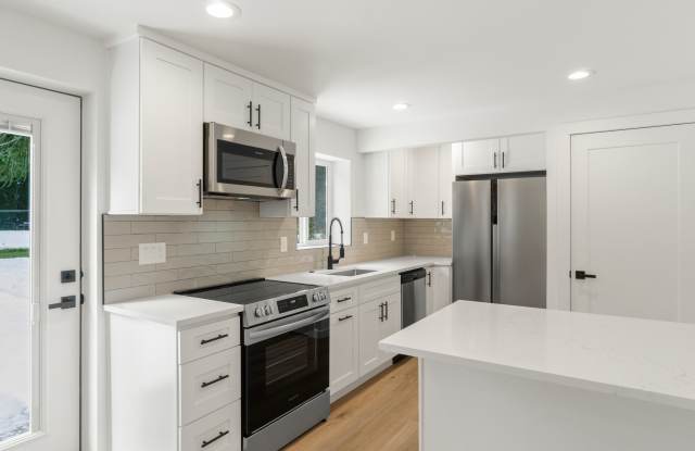 326 Northeast 125th Street#2 photos photos