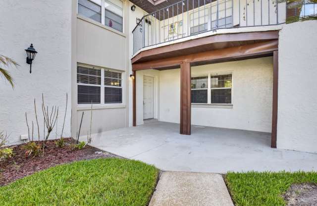 Well appointed 2/2  1st floor condo in beautiful Winter Garden. Available Now! Gallery 3